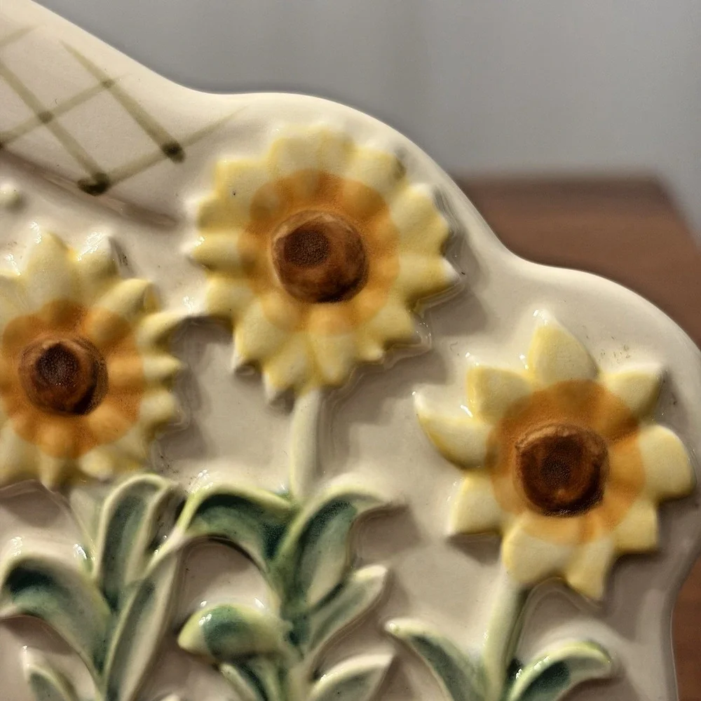 Pfaltzgraff Secrets Of Pistoulet Trivet Wall Plaque French House Sunflowers 10in